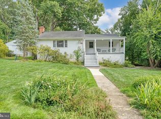 301 Adahi Rd SE, Vienna, VA 22180