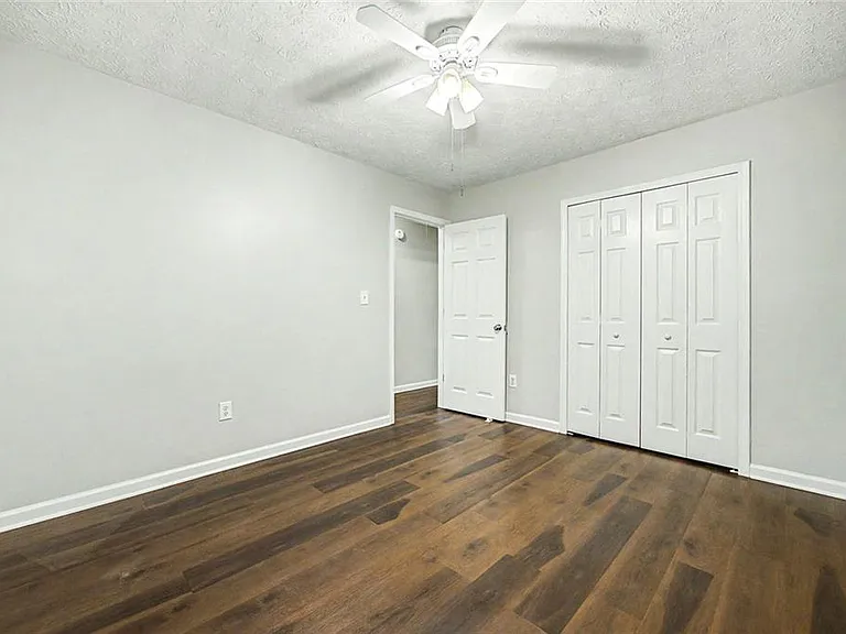 572 Staghorn Ln — Photo 15