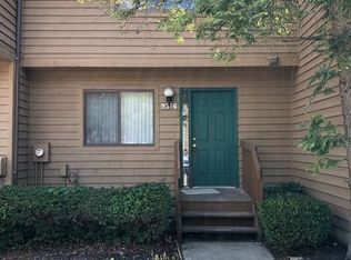 9316 Hunters Creek Dr, Cincinnati, OH 45242