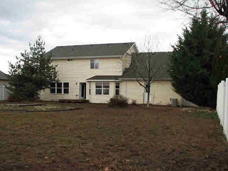 2nd image of 3905 W Lennox Loop