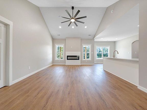 5th image of 45 Summerfield Rd
