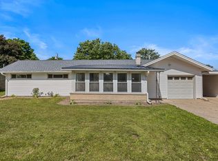 405 Dodson Dr E, Urbana, IL 61802