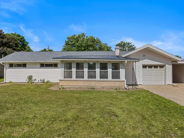 405 Dodson Dr E, Urbana, IL 61802