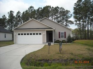 168 Oakley Dr, New Bern, NC 28560