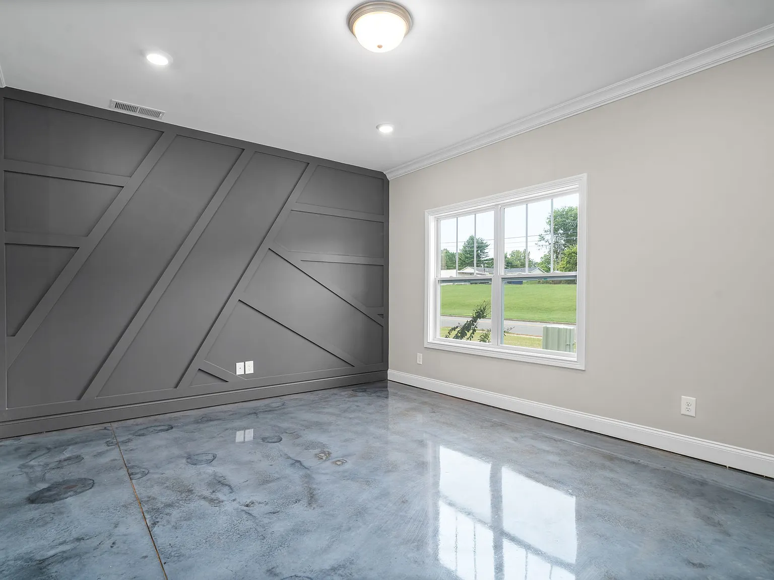 3 bed, 2.5 bath, 1420 sqft, $1,695 — Photo 3
