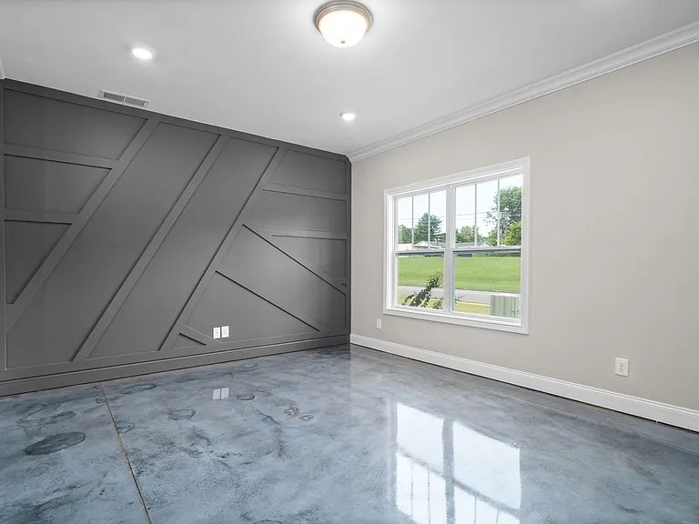 1377 Crossland Ave — Photo 3