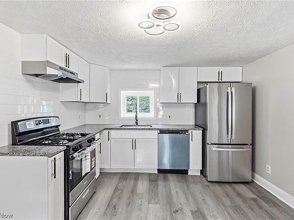 2nd image of 3129 W 31st St