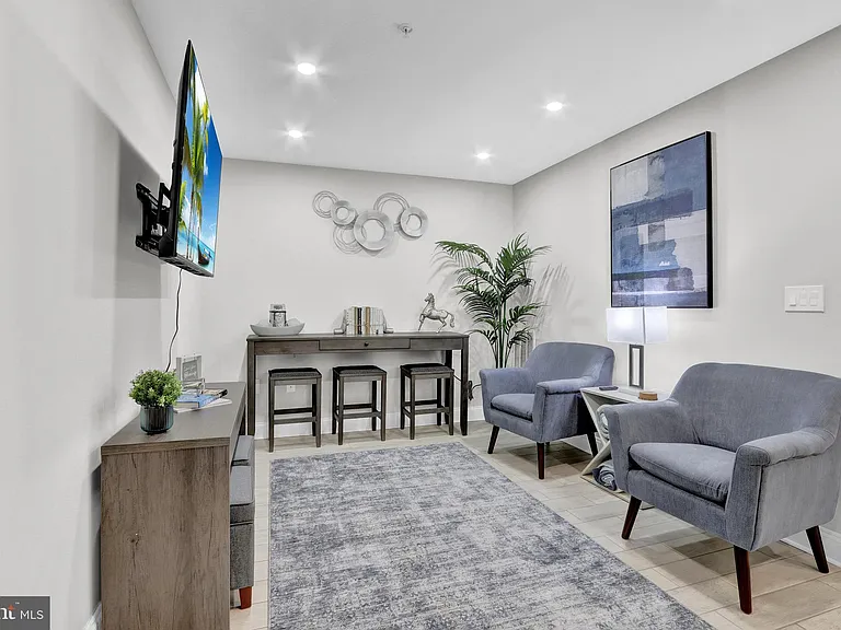 1167 Morse St NE #B1 — Photo 6