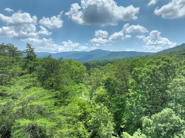 34 Greystone Trce, Ellijay, GA 30536