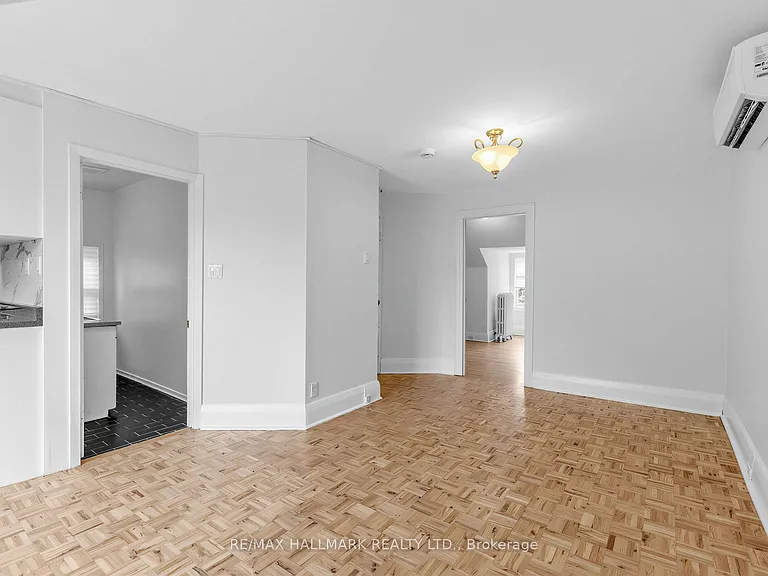 43 Highview Cres #3 — Photo 9