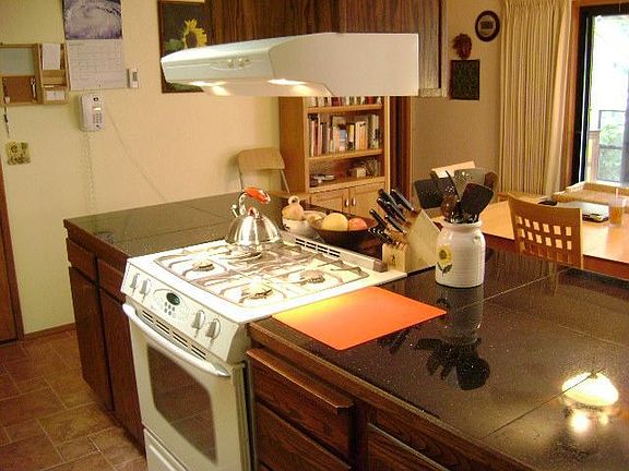 More of the kitchen.  All appliances stay with the house.