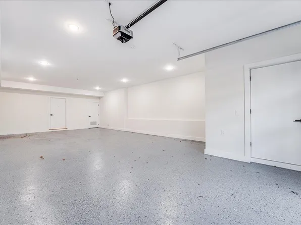 177 Wilkinson Avenue image 13 of 32