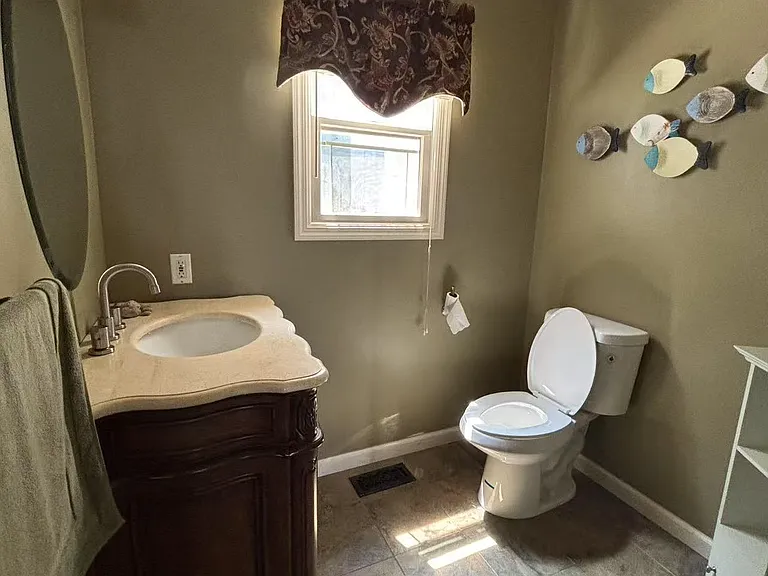 36 Nicholas Ave — Photo 13