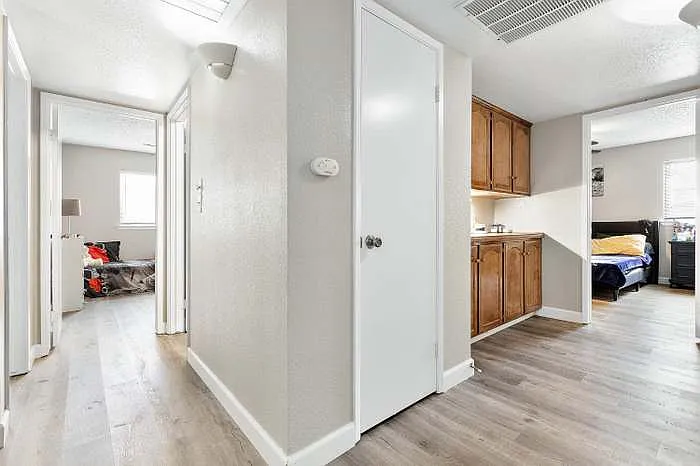 6205 N Barcus Ave — Photo 17