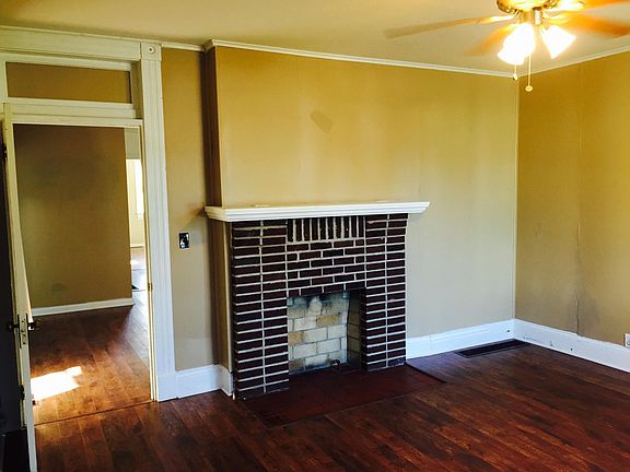 Downstairs bedroom 1