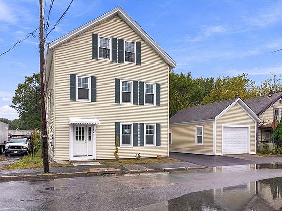 2nd image of 845 River St