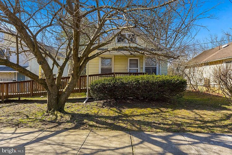 1st image of 44 Richmond Ave