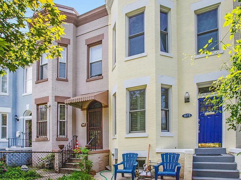 1373 N Carolina Ave NE — Photo 47