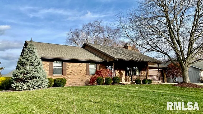 807 Firethorn Dr photo 1