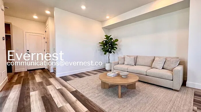 3 bed, 2.5 bath, 1700 sqft, $2,845 — Photo 3