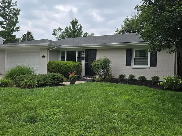 3475 Greentree Rd, Lexington, KY 40517