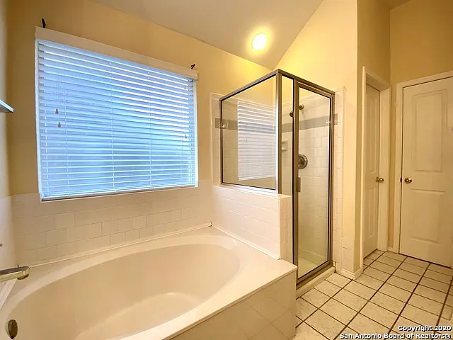 6635 Shady Bend Dr — Photo 21