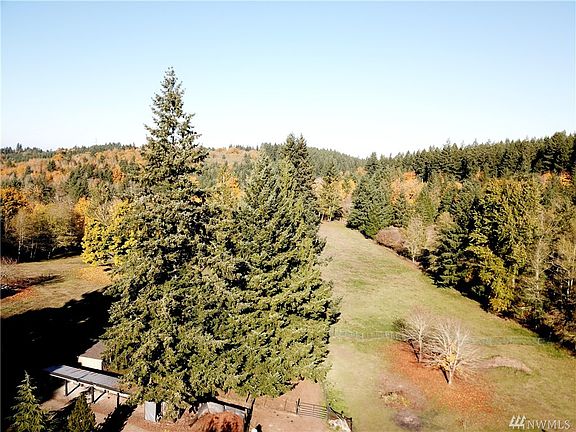 5th image of 2324 Beaver Creek Dr SW