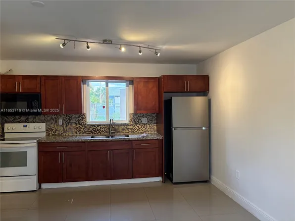 19223 NW 34th Ct, Miami Gardens, FL 33056