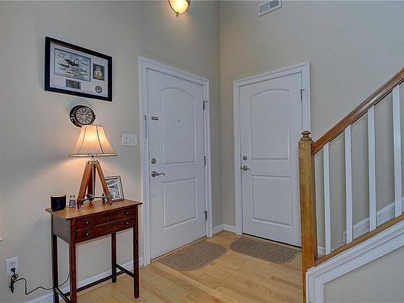 5th image of 22268 Charthouse Ln