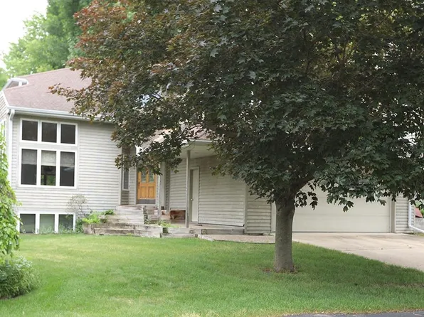 20525 N Sandpiper Dr, Spirit Lake, IA 51360