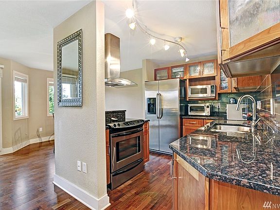 3rd image of 11052 NE 33rd Pl APT A6