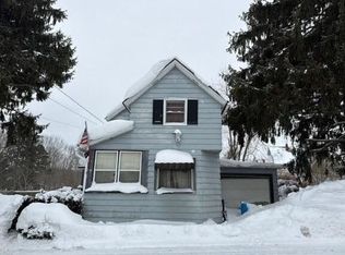 15 York St, Angola, NY 14006