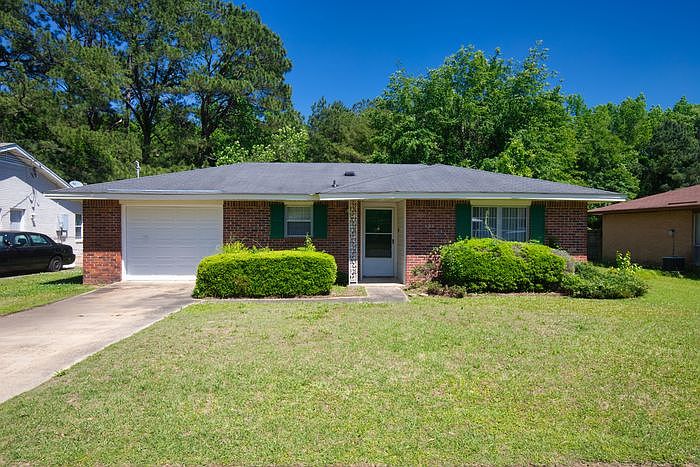 1st image of 6454 Pinebrook Dr