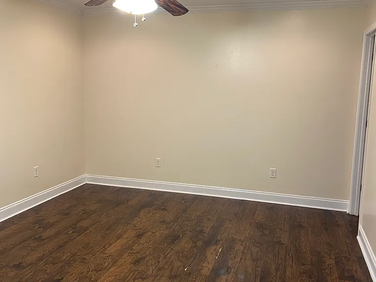 128 Aubry Ct — Photo 5