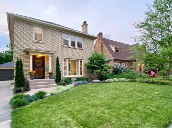 2609 Albert Dr SE, East Grand Rapids, MI 49506