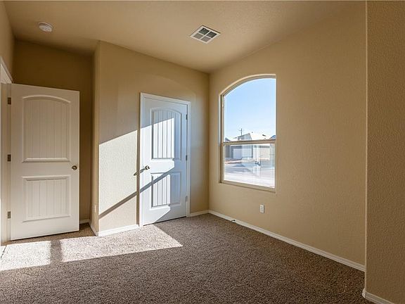 5th image of 3820 Loma Cristobal Dr