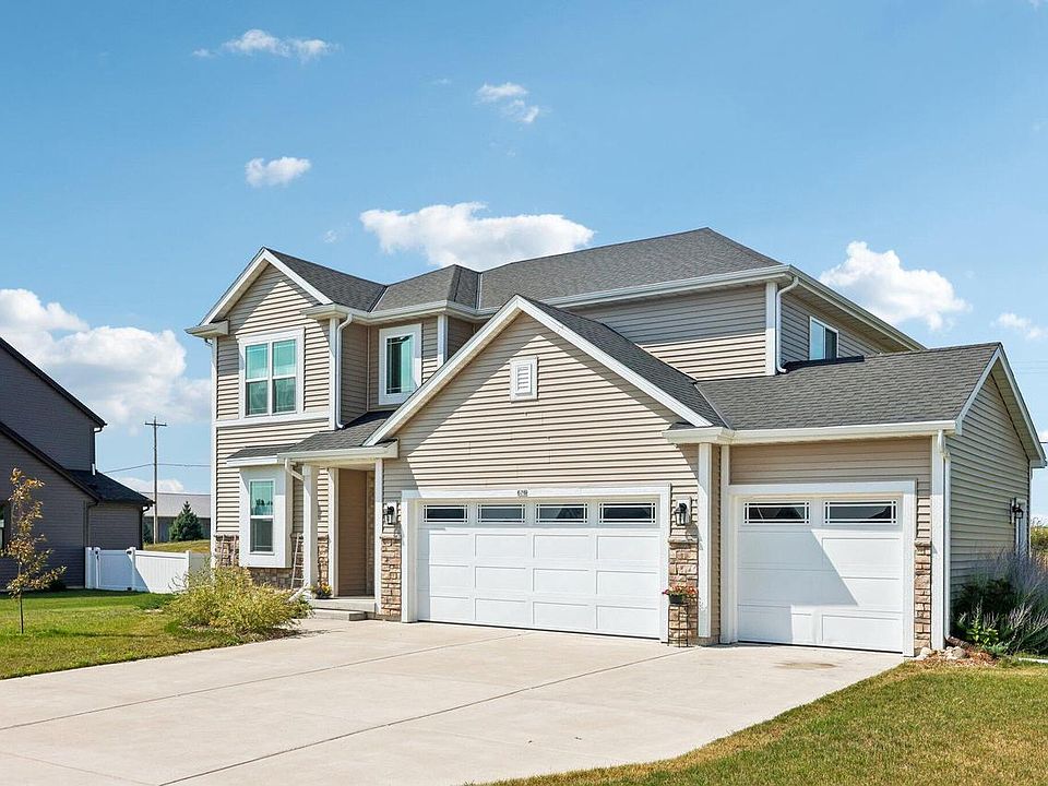 1st image of 676 Lambert DRIVE