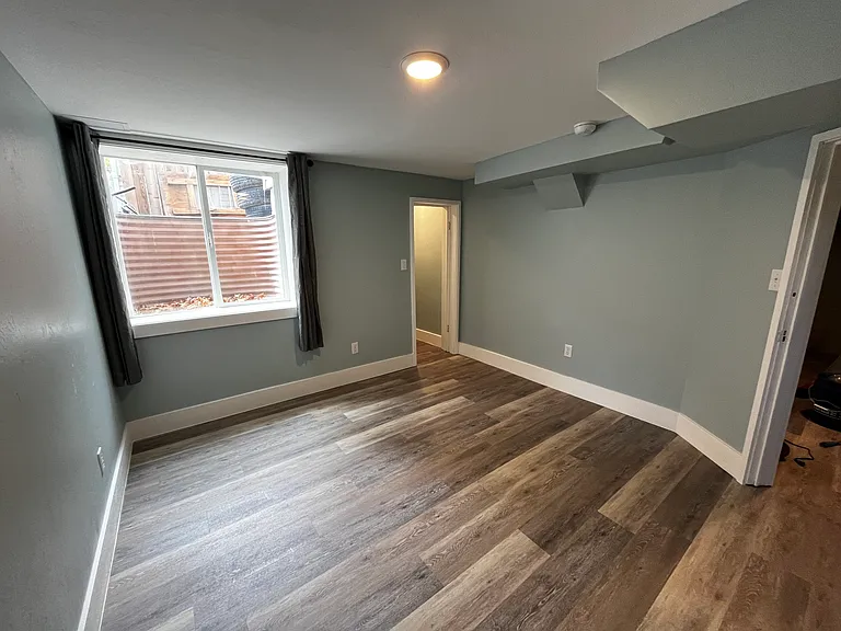 1536 Main St #E — Photo 10