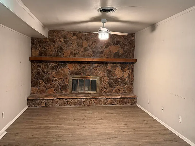 2745 Marydale Dr — Photo 4
