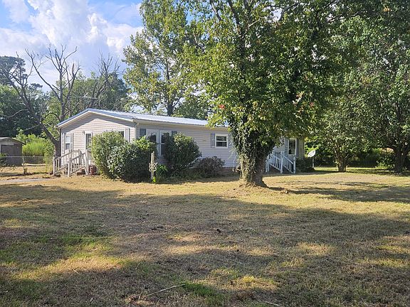 2nd image of 835 Acorn Hill Road