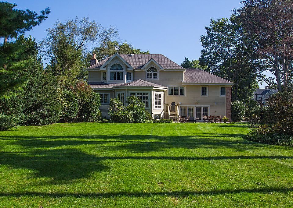 2nd image of 110 Wetherill Rd