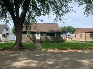 705 11th St S, Virginia, MN 55792