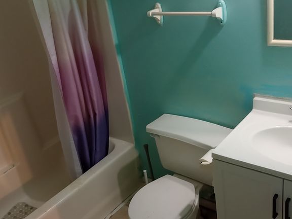4th image of 240 Lola Ln #1