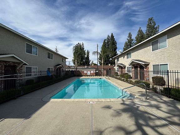 2nd image of 609 Taylor St APT 20