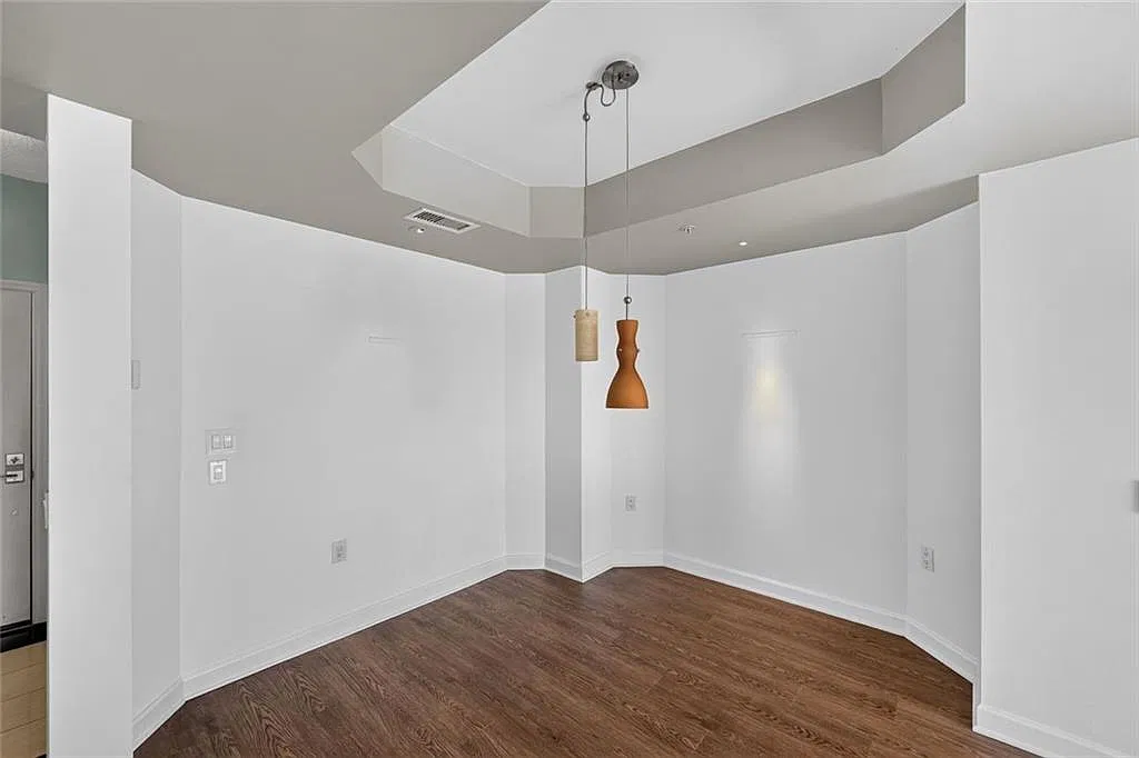 2 bed, 2.0 bath, 1209 sqft, $2,650 — Photo 4