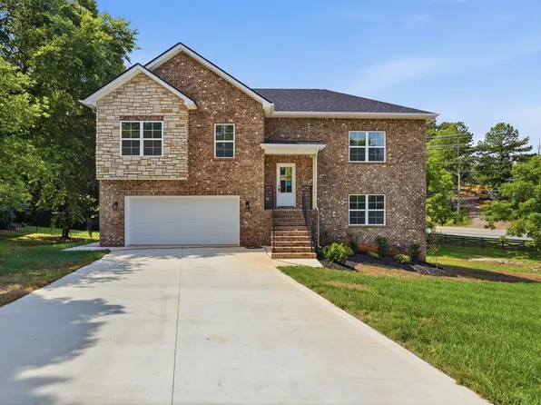 1205 Buckingham Pl, Cookeville, TN 38501