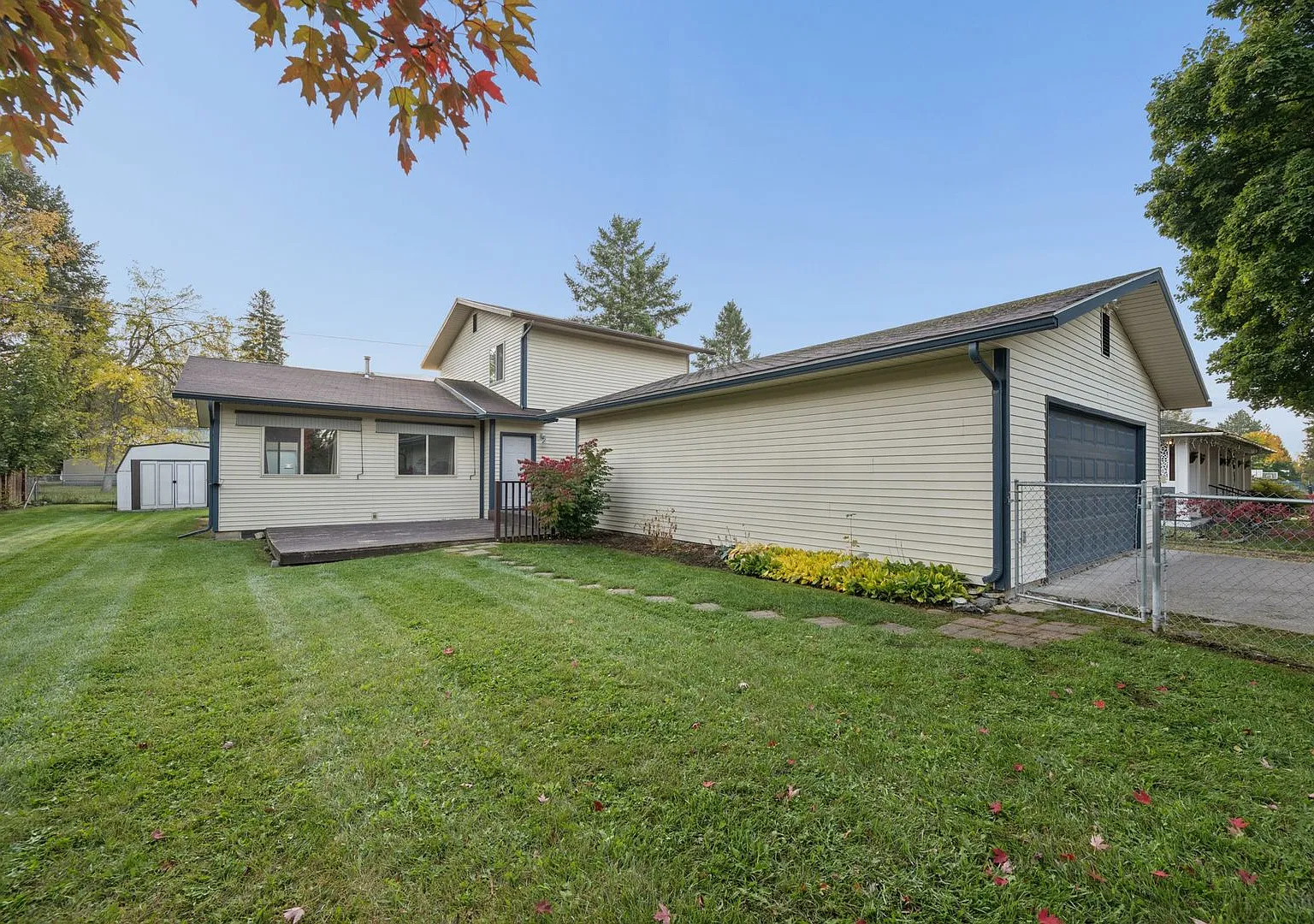 Charming 3-Bedroom Home Near Downtown Columbia Falls $2,600/Month — Photo 1