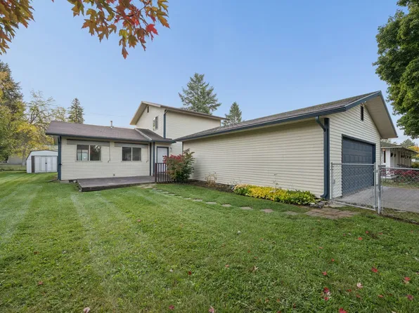 121 2nd Ave E, Columbia Falls, MT 59912