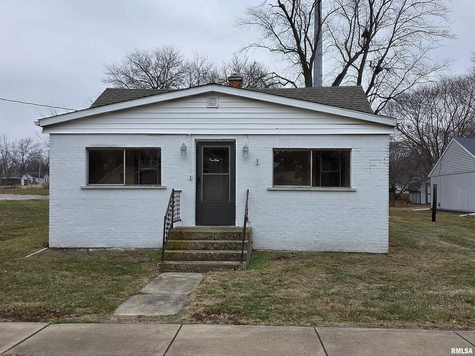 608 S Pine St photo 1
