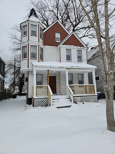 10919 Olivet Ave Photo 1